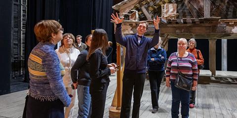 Изображение события: Экскурсия по исторической сцене Маяковки