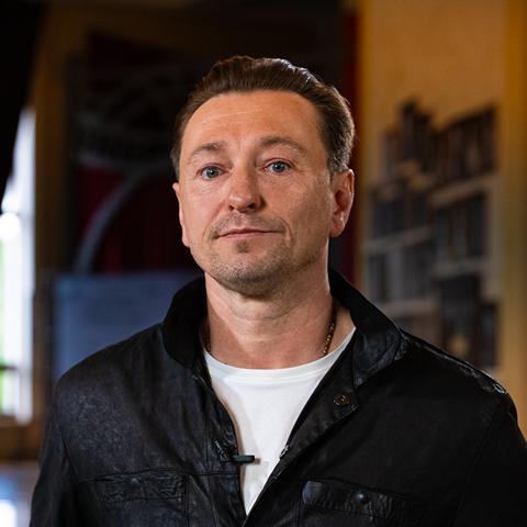 Изображение персоны: Сергей Безруков